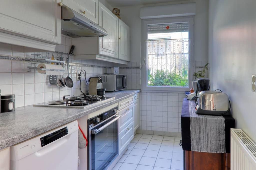 Amilly Park 6 Personnes 2 Chambres Pk Prive En Sous Sol Serris Exteriör bild
